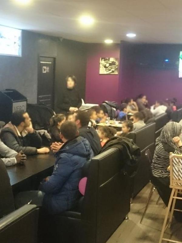 Tout le monde est ravi de se retrouver dans une ambiance conviviale.