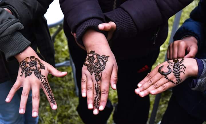 Tatouages au hénné signés Leïla